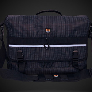 Bear Grylls Stealth Messenger Bag - Asphalt Black Bear Grylls Stealth Messenger Bag - Asphalt Black