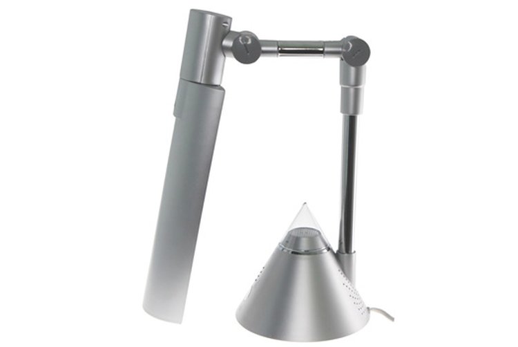 Negative discount ion lamp