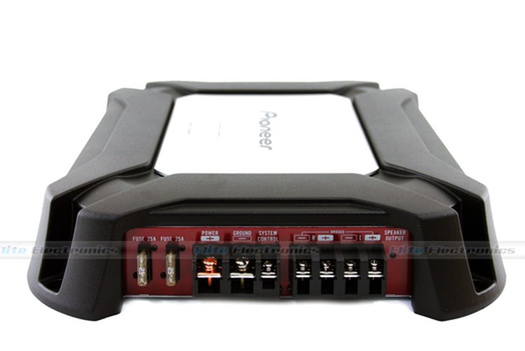 Pioneer GM5500T 1/2 Channel Amplifier
